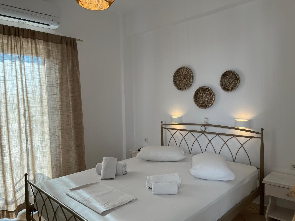 Hotel Chrisoula Antiparos Exterior photo
