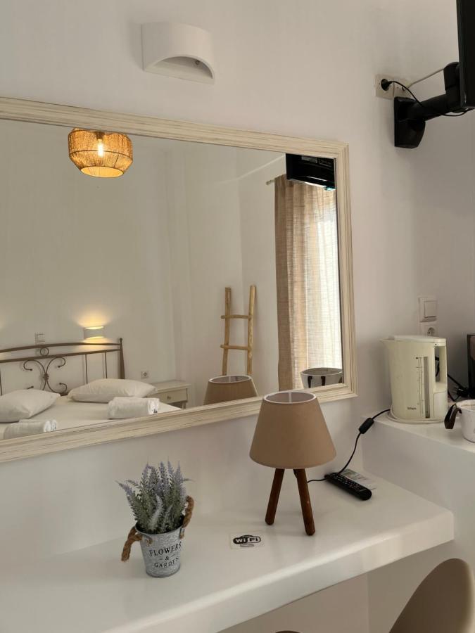 Hotel Chrisoula Antiparos Exterior photo